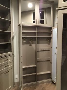 ACCESSORY STORAGE.JPG